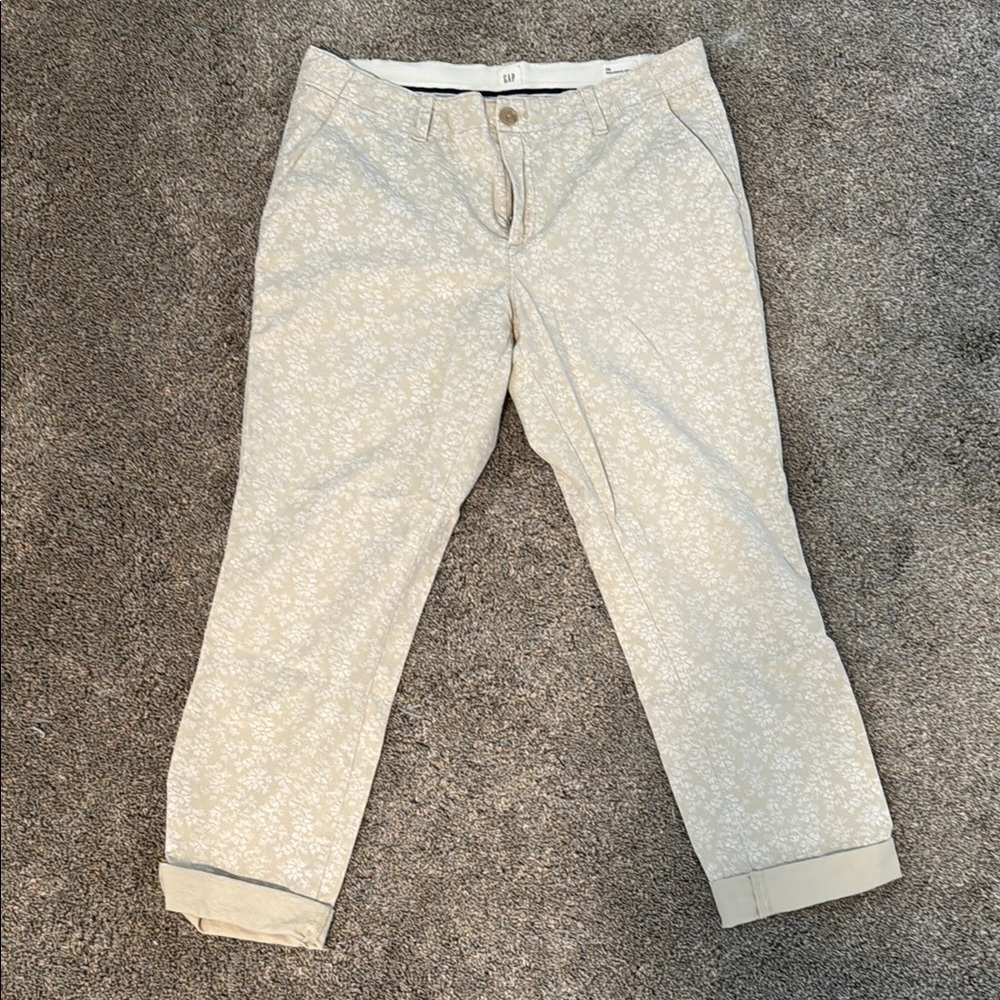 GAP women’s girlfriend chino pants - beige 29/8